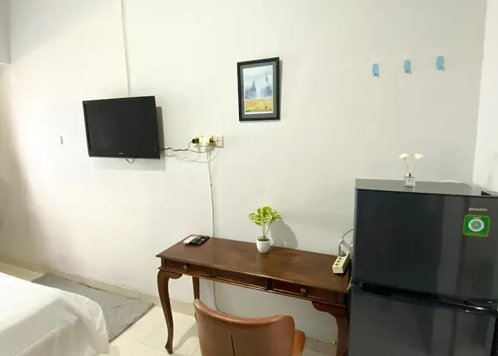 アパート Latunjung House デンパサール